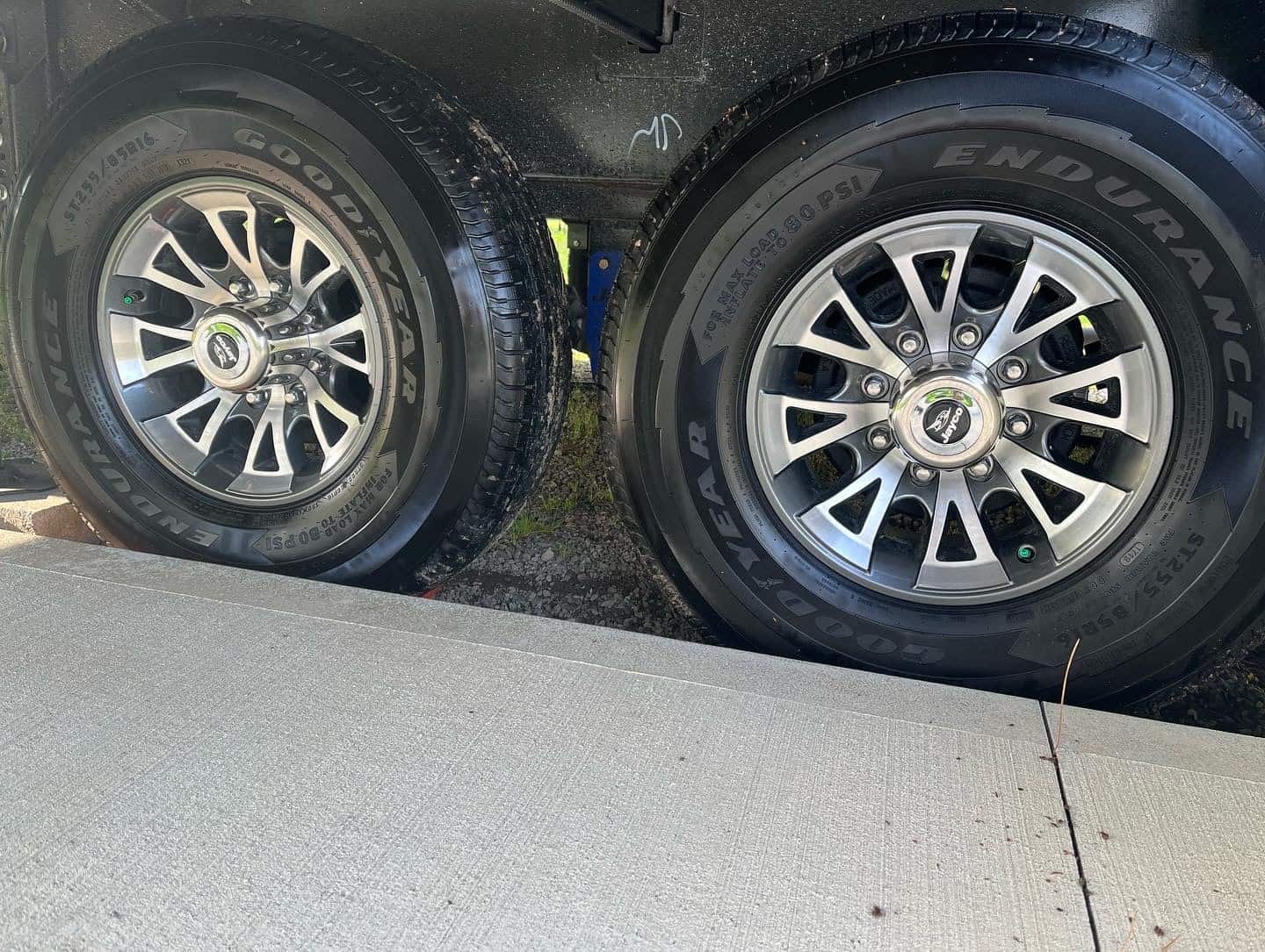 RV & Auto Detailing